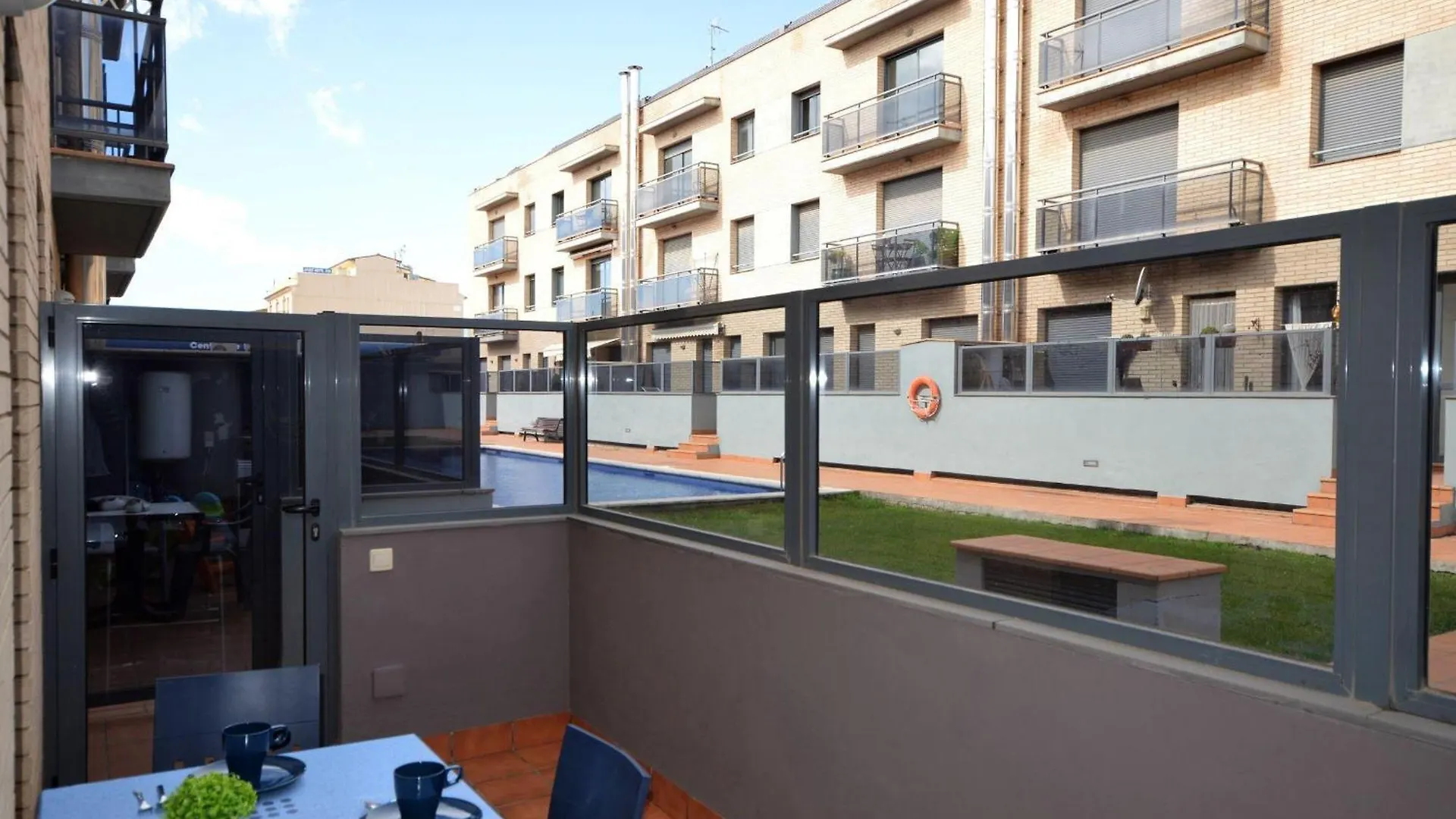 Apartamento Apto. Centrico En Sant Pere Pescador - Piscina, Jardin, A/C, Terraza Grande, Wifi - Es-89-88